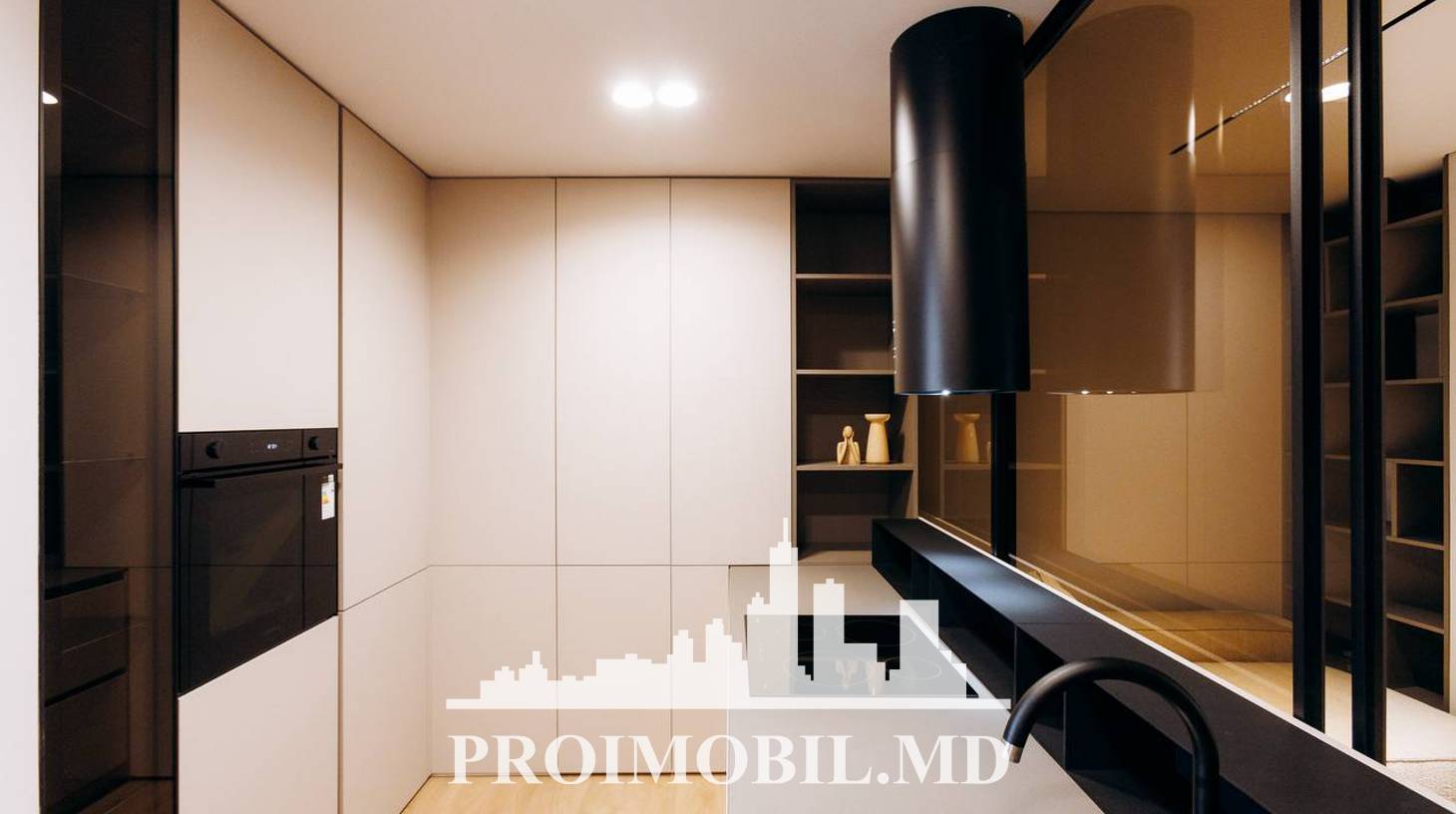 https://images.proimobil.md/CyzvCCMtZIwYgXHe5qXOQ7p9ADh54_fTlSIvU4XDhp0/watermark:0.75:so:0:30:0.39/resize:fill:1460:816:1/gravity:ce/bG9jYWw6Ly8vZXN0YXRlL2xyLzViMGJhYmJlLWZkNTQtNDUwMC1iODQ5LWVjN2ViNDJiOWYzYS5qcGVn