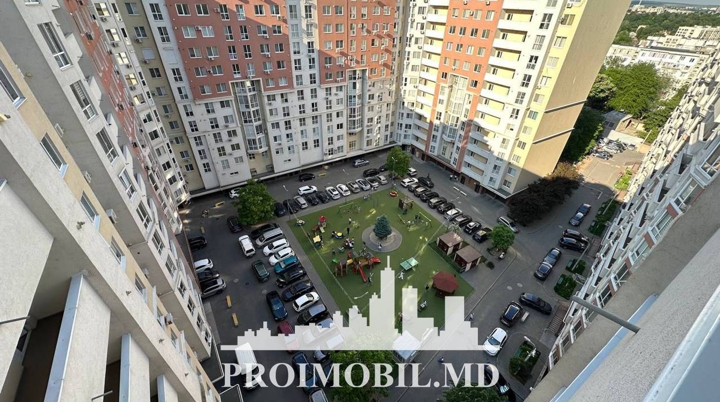 https://images.proimobil.md/CzcbB7_SJ3L9EiQ1VrLAgkfQv7bnTdQG2lKNGQRq3II/watermark:0.75:so:0:30:0.39/resize:fill:1460:816:1/gravity:ce/bG9jYWw6Ly8vZXN0YXRlL2xyL2I4N2MyNTJlLWYxMzQtNGMyYy05OGFlLWJiNThlNDc2Y2RhYS5qcGVn