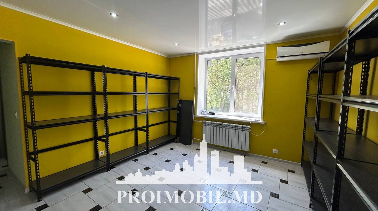 https://images.proimobil.md/D03pWe6k7ee-2g4by2Dw2QZdF67zWPxnh2P1dO2gEhs/watermark:0.75:so:0:30:0.39/resize:fill:1460:816:1/gravity:ce/bG9jYWw6Ly8vZXN0YXRlL2xyL2ViZTNjN2MxLTMzMzEtNDA2NC1hZmVkLWMyYTQ1ZjNhMTY4Yy5qcGVn