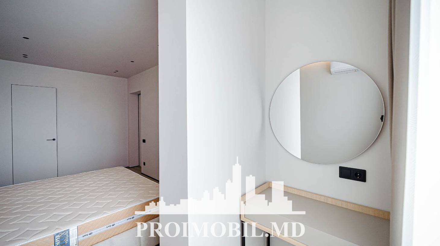 https://images.proimobil.md/D04QugE_cGPN69dnM9s-fSIQCVHiOx8c1_HaUxocT8A/watermark:0.75:so:0:30:0.39/resize:fill:1460:816:1/gravity:ce/bG9jYWw6Ly8vZXN0YXRlL2xyL2QxODA4ZjNhLTliZWUtNGRjZS04NWViLTU2ZGZkNTgzZTI5Yi5qcGVn