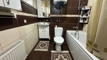 https://images.proimobil.md/D0Si5uX1RQ5JTaP8S6Su0VcTtDsUwJaTuScx-Jy8J8Y/resize:fill:350:198:1/gravity:ce/bG9jYWw6Ly8vZXN0YXRlL2xyL2JkMjE2MTkxLTRmNDktNGFjMi05YzRiLWI5NDE3ZTcyNDFiZS5qcGVn