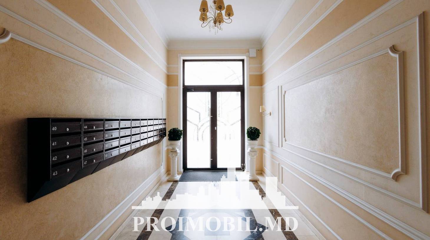 https://images.proimobil.md/D1qwy617m77wARaxuyOTqMtLkuUg22_AvLMEJdNJ3xs/watermark:0.75:so:0:30:0.39/resize:fill:1460:816:1/gravity:ce/bG9jYWw6Ly8vZXN0YXRlL2xyL2QyODUyMmY4LWU3NzQtNDEzMi1hZTVjLWNhZDUxMjRjOGRmYS5qcGVn