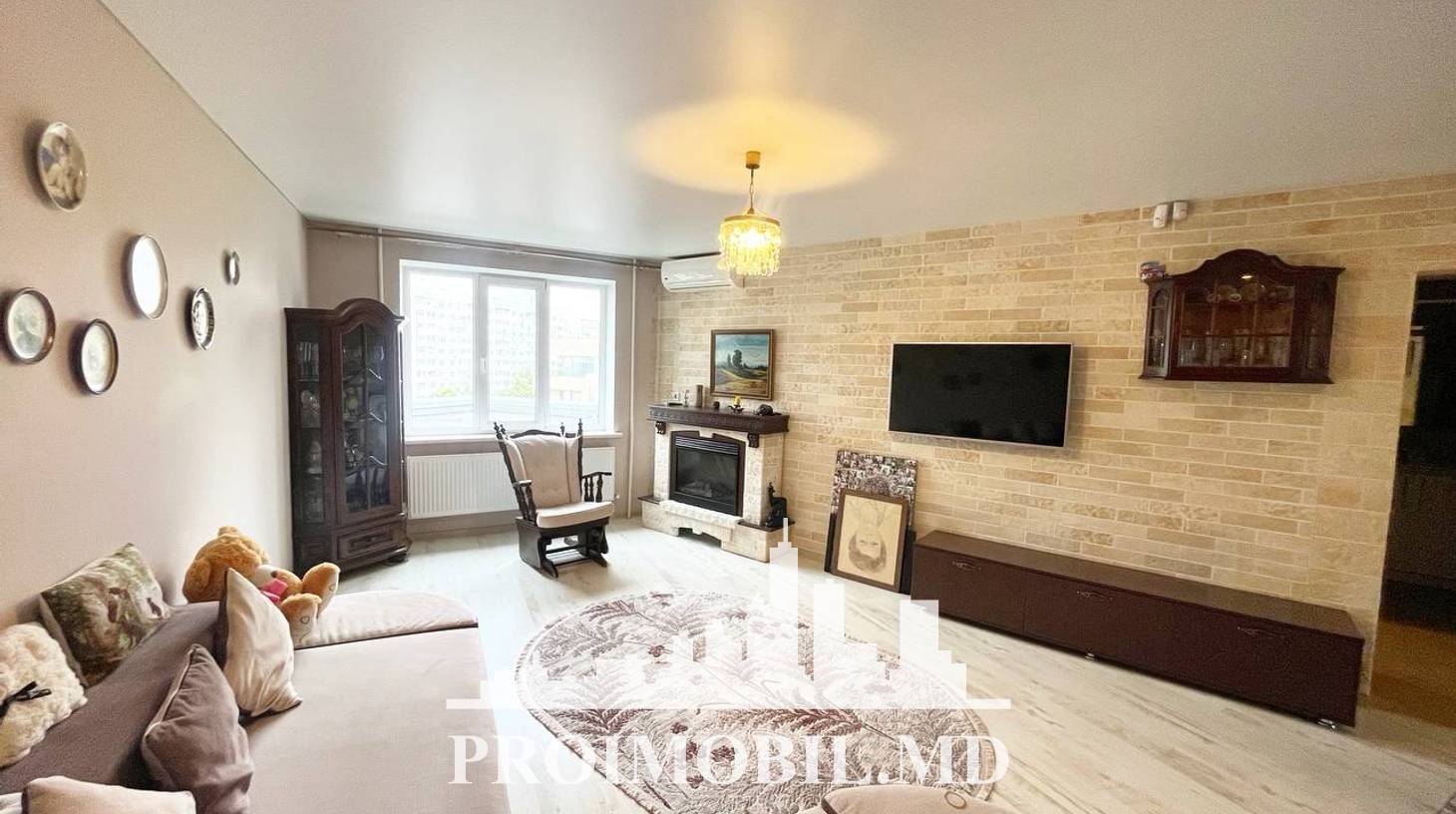 https://images.proimobil.md/DA1HY_D-JyR0cTIUdLePUv5hQxfnlDFV-dFHon5pxFk/watermark:0.75:so:0:30:0.39/resize:fill:1460:816:1/gravity:ce/bG9jYWw6Ly8vZXN0YXRlL2xyLzlmN2RmMWE4LTBkODQtNDljMi1iNGU3LTM4N2E5MTQ0YWRmNy5qcGVn