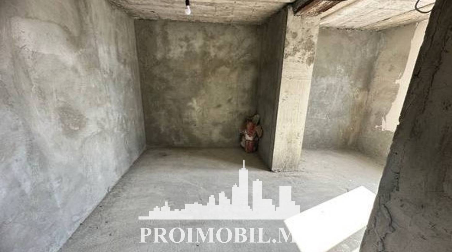 https://images.proimobil.md/DBFKNkJ0Y4gWZZfNJR5O7v5ZdDf9FGg_AN7826GQPqo/watermark:0.75:so:0:30:0.39/resize:fill:1460:816:1/gravity:ce/bG9jYWw6Ly8vZXN0YXRlL2xyLzA2MzFlYWIxLTEwNDUtNDhkNi1iYjZhLTU4NmVjZDkwYjBjNy5qcGVn