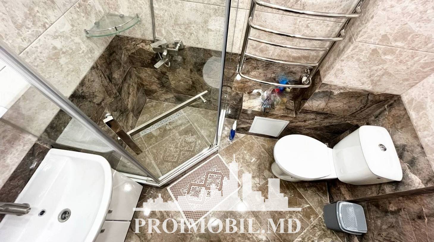 https://images.proimobil.md/DDZ6-2LELBAAV706IH3ekvUuVWBorglqzHAsOy3rY-U/watermark:0.75:so:0:30:0.39/resize:fill:1460:816:1/gravity:ce/bG9jYWw6Ly8vZXN0YXRlL2xyL2IwYzA0OTliLTQwYzEtNDQyMy1iOTJiLTRkOWQwZDE1ODI4YS5qcGVn