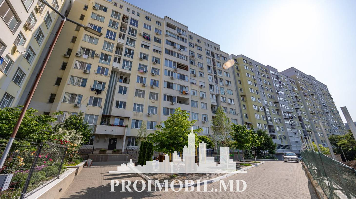 https://images.proimobil.md/DGgHXWA2Ky0Hro2ka2RTFsKDwsq_j9906ZPgu6bpzyA/watermark:0.75:so:0:30:0.39/resize:fill:1460:816:1/gravity:ce/bG9jYWw6Ly8vZXN0YXRlL2xyLzVlNTk0NjJhLTQwOTEtNDA5NS04MDJhLWEzODFlNzA1NmNmNS5qcGVn