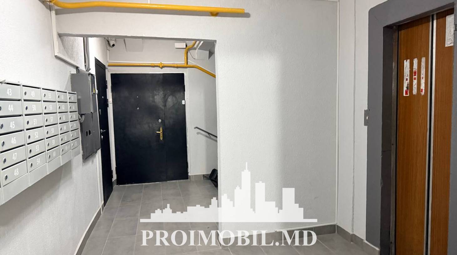 https://images.proimobil.md/DPsCdCLmuLH67OCy0F4Ib7Yr1HbOtZo_wF7DTuSK2LM/watermark:0.75:so:0:30:0.39/resize:fill:1460:816:1/gravity:ce/bG9jYWw6Ly8vZXN0YXRlL2xyL2Y0ZmIzMDQ0LWE1ZmYtNDkwOC05ZGE1LTcxOGJhNDNjODc1NC5qcGVn