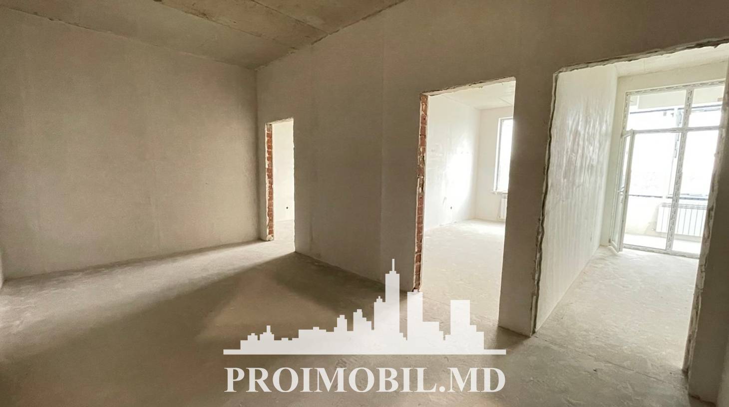 https://images.proimobil.md/DS6ResJwqwG8g6LsVO_i7HXHo3EuO4v9RsiaZFUj2Ok/watermark:0.75:so:0:30:0.39/resize:fill:1460:816:1/gravity:ce/bG9jYWw6Ly8vZXN0YXRlL2xyLzVmYmQ3NzBlLThiOTgtNGFjNy05ZGQ0LWM2Y2UzNTUzMTI1NC5qcGVn