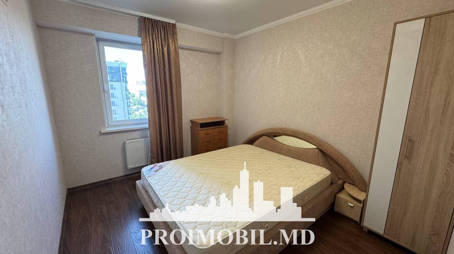 https://images.proimobil.md/DTo3tF0_V0aHq9DkVd9GjVFiLrTqoUPj3Utovm2cFWE/watermark:0.75:so:0:30:0.39/resize:fill:1460:816:1/gravity:ce/bG9jYWw6Ly8vZXN0YXRlL2xyL2IyYjgwZWVjLTVhZTctNDIwMi1iMGIxLTI5YzBmMjY0OTEzOC5qcGVn
