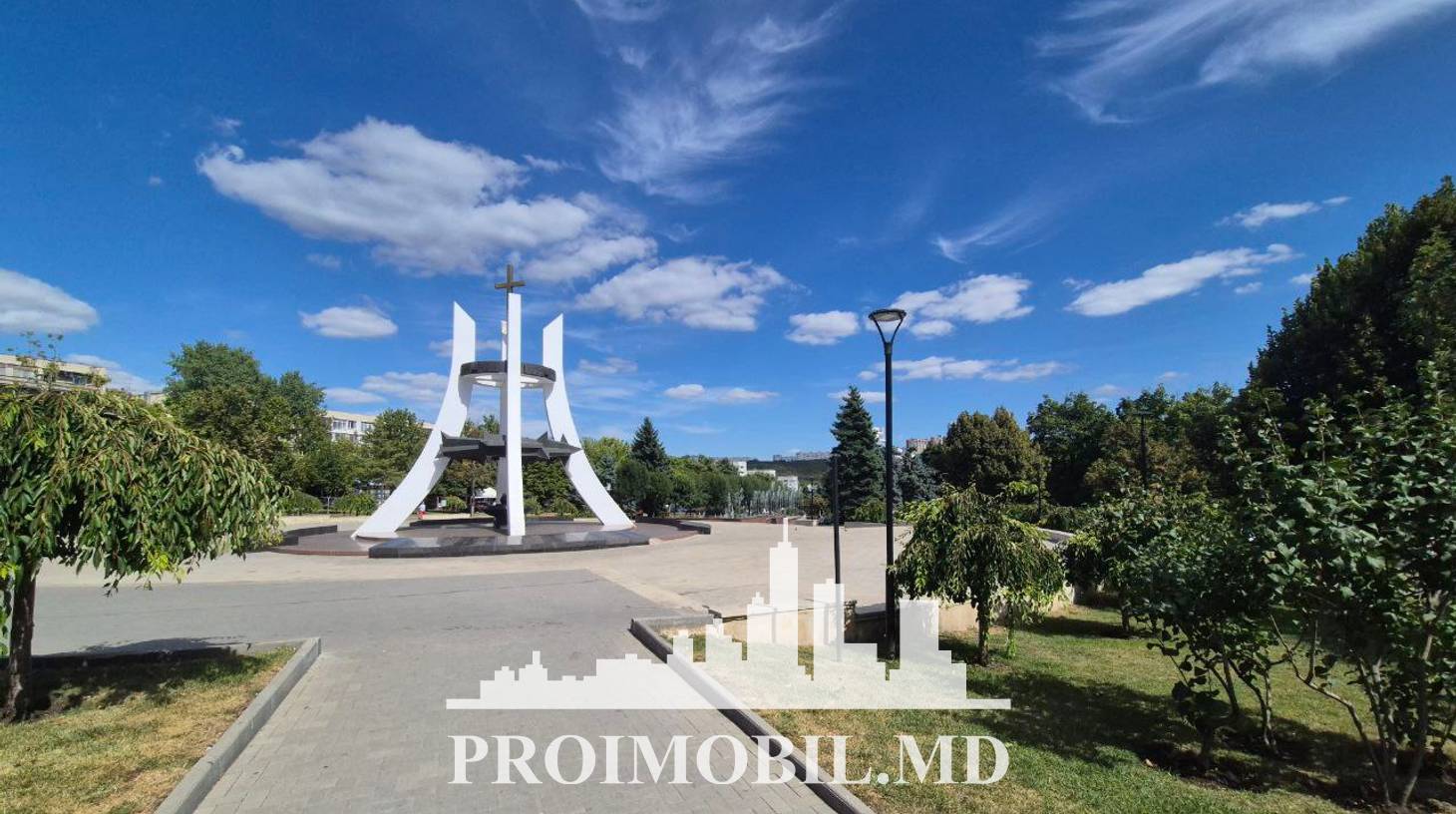 https://images.proimobil.md/DWHXPjxHkm872ABgD3G9phif7sZ2drA5Dl_0Hm6NiB8/watermark:0.75:so:0:30:0.39/resize:fill:1460:816:1/gravity:ce/bG9jYWw6Ly8vZXN0YXRlL2xyLzNmZDc5NjBhLTdkY2YtNDExYi04OTA2LTZiZWY2MWU1ZmYwOS5qcGVn