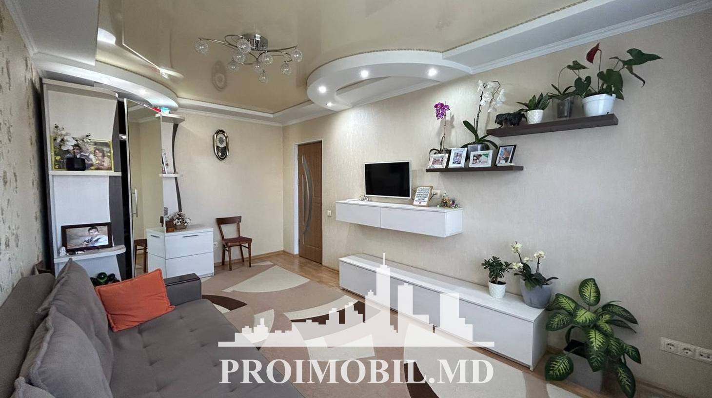 https://images.proimobil.md/DX5O6w4PIO3TXvIGED43Abmr6WMY7VUIHE7GCty3iBQ/watermark:0.75:so:0:30:0.39/resize:fill:1460:816:1/gravity:ce/bG9jYWw6Ly8vZXN0YXRlL2xyLzdjNTZmZTk1LTFhOTgtNDczZS1hMWFjLTY4NjhhYjZkZGE4My5qcGVn