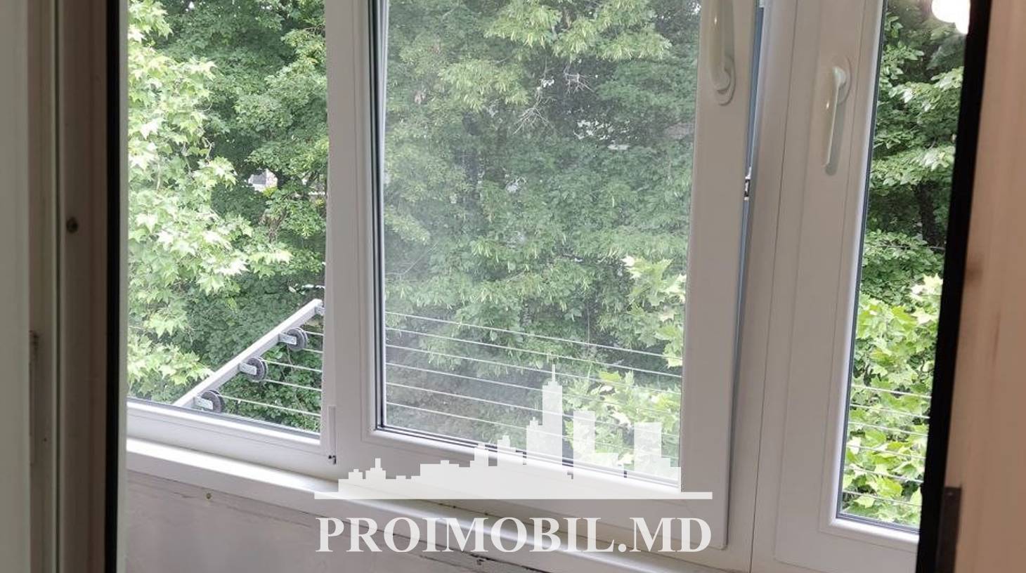 https://images.proimobil.md/DYgMvJzUYcyVxzqbTJ3_X5xoAVpO8tGn8QXaXgGtKo4/watermark:0.75:so:0:30:0.39/resize:fill:1460:816:1/gravity:ce/bG9jYWw6Ly8vZXN0YXRlL2xyLzAzNmQwZjcyLTM2N2MtNGQ3OC1hNzU1LTMyMGU0YTJlZmU4Mi5qcGVn