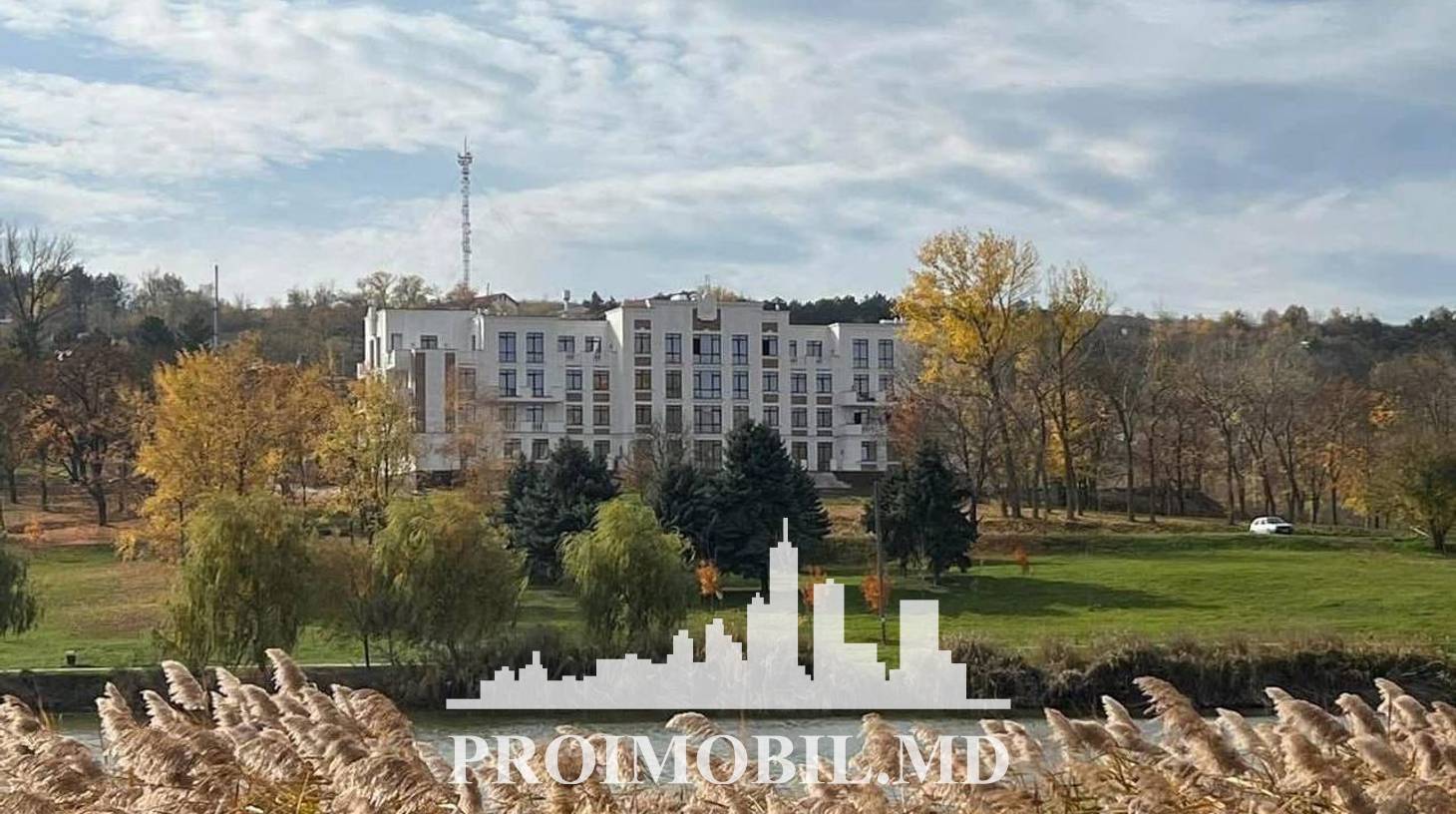 https://images.proimobil.md/DZcq71Bgx_jURK65g9z3O86QnqAfUoP89eqchiLPAKI/watermark:0.75:so:0:30:0.39/resize:fill:1460:816:1/gravity:ce/bG9jYWw6Ly8vZXN0YXRlL2xyL2JhOTVhMGIzLTY3NDAtNDJjOS04YmY3LTE3YWE0ODZhYThkMy5qcGVn