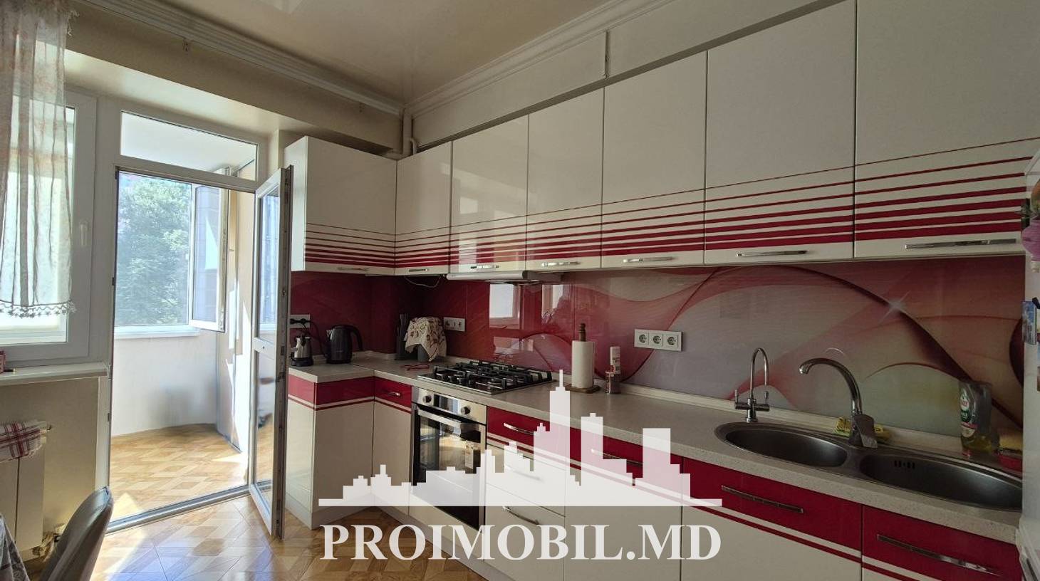 https://images.proimobil.md/DdF8fOxTCtVZ1RQZUe5pQCfPII3UReHRqSIE3xhgct0/watermark:0.75:so:0:30:0.39/resize:fill:1460:816:1/gravity:ce/bG9jYWw6Ly8vZXN0YXRlL2xyLzE3OTNmMjAwLTI0OWQtNDkwYS1hODhkLWZkYmE4ZGY2ODVmZC5qcGVn