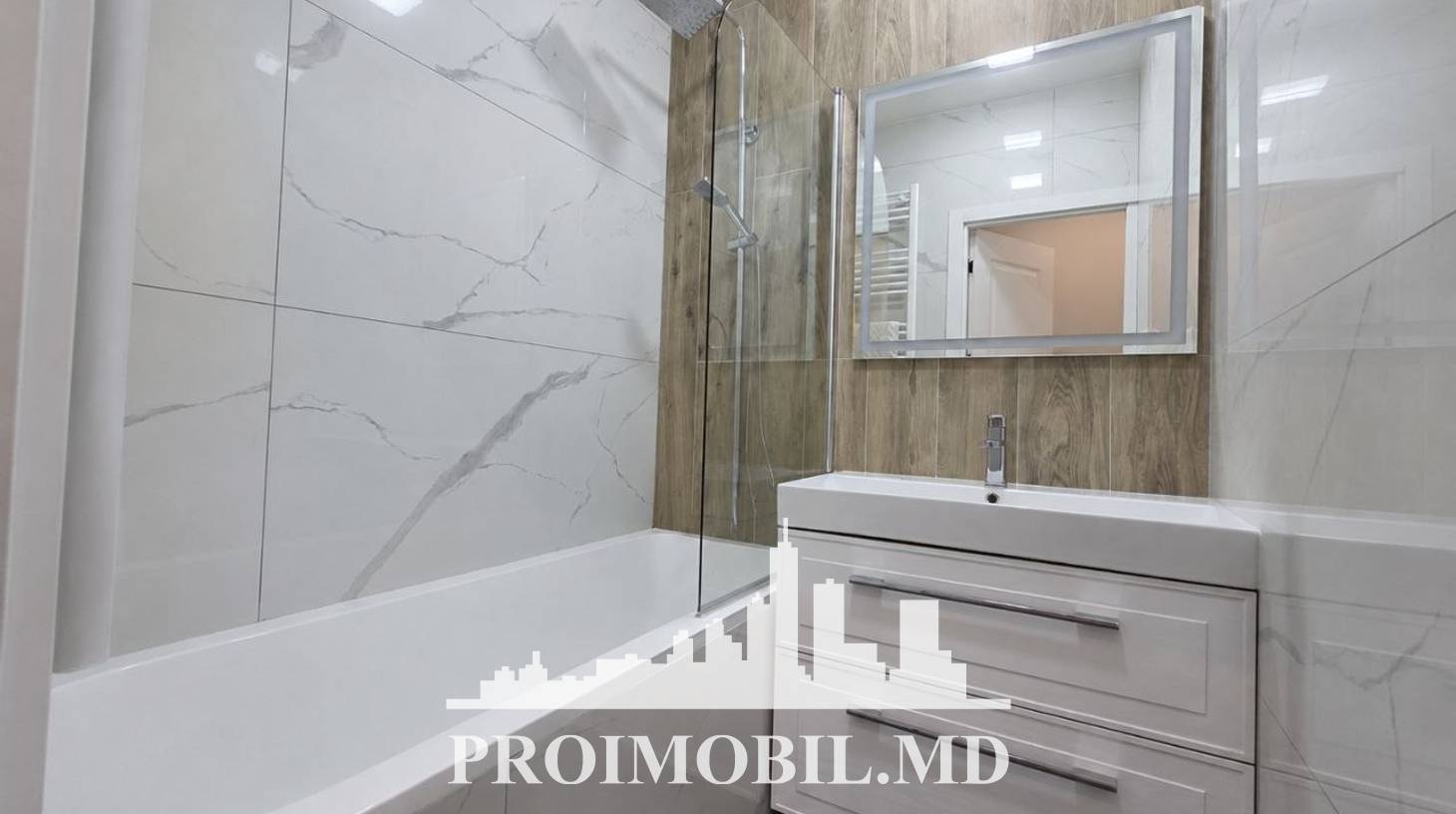 https://images.proimobil.md/DdGuSEelQV-aia54b5gZY06CEfZjqzUoY-kUcLw7gxM/watermark:0.75:so:0:30:0.39/resize:fill:1460:816:1/gravity:ce/bG9jYWw6Ly8vZXN0YXRlL2xyLzZiODVjNmU3LTA1NmItNDViNS1iMzk5LTE1ODg0NTBiZTExZi5qcGVn