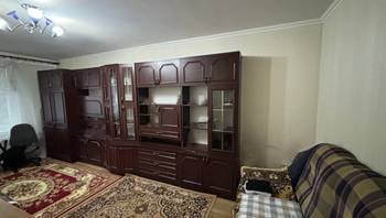 https://images.proimobil.md/De6b6s37ulkZhOaWmaI_mOPUlcatOQRHiUemyyQPX84/resize:fill:350:198:1/gravity:ce/bG9jYWw6Ly8vZXN0YXRlL2xyLzIwYzgyZWMxLTYzMDgtNGJjZS1hZWVjLWMyZjgxMzM4OTY5Yy5qcGVn