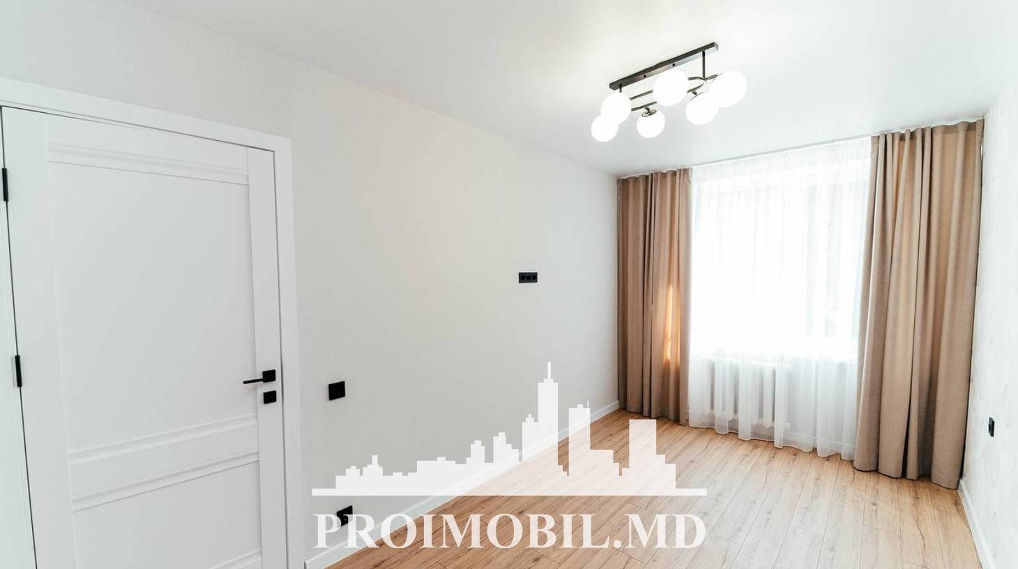 https://images.proimobil.md/Dfsho6uhZd2-n-YPKpbV2cX-IdAjbf62wvwfJ7O3aRc/watermark:0.75:so:0:30:0.39/resize:fill:1460:816:1/gravity:ce/bG9jYWw6Ly8vZXN0YXRlL2xyLzBhNGQzOTZkLTcyNzEtNDZlMC05NmQ4LTRiZWFhOWYwMGRhNi5qcGVn