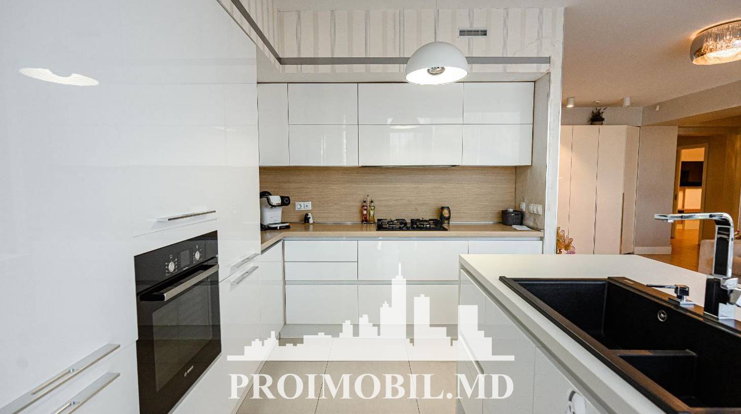 https://images.proimobil.md/DgQ8UNXjxyeLE_wqZ9ulXpZJ77H9NcBdCH9E7Cv5IGI/watermark:0.75:so:0:30:0.39/resize:fill:1460:816:1/gravity:ce/bG9jYWw6Ly8vZXN0YXRlL2xyL2NkODZkM2VmLTk4MzYtNDNjNC05N2MzLTZmMzdjMWUxY2ZiMy5qcGVn