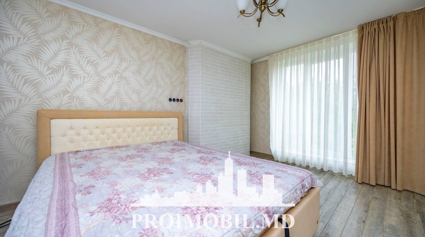 https://images.proimobil.md/DhLYs6NE9sPe2XoeiXHS2dRL1AqI4xrAxHFQqQhVenc/watermark:0.75:so:0:30:0.39/resize:fill:1460:816:1/gravity:ce/bG9jYWw6Ly8vZXN0YXRlL2xyLzE0MWI1NzI5LWRkYWYtNDliYy04MmJiLTRiNWQ4MzQxODkwYy5qcGVn
