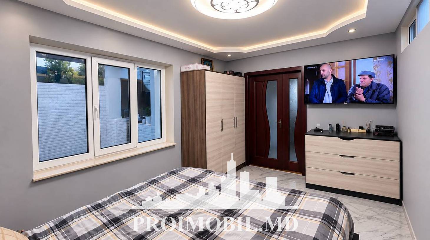 https://images.proimobil.md/Dmid0bB7u3Rn57jZA2K5YXD3zcgpDvn69dszlQX4kJM/watermark:0.75:so:0:30:0.39/resize:fill:1460:816:1/gravity:ce/bG9jYWw6Ly8vZXN0YXRlL2xyLzlmYTA3YzEwLWNiMmEtNDFjZi1hMDEwLTdjYzRiZGQ5MGUwYS5qcGVn