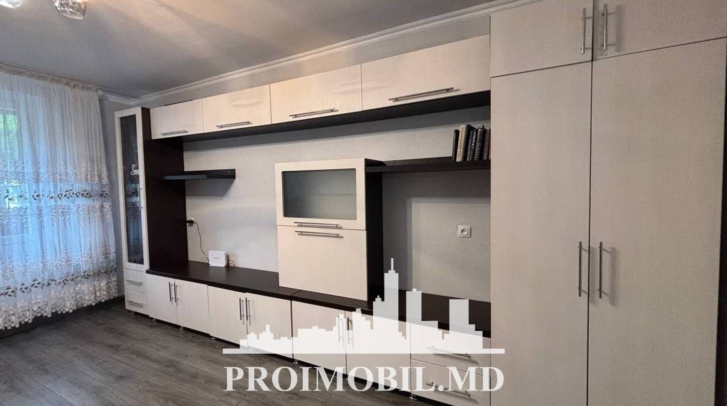 https://images.proimobil.md/DoIgJY-43T53QoaMFjzF8txeh35BMNLIPC0t4KW2hJU/watermark:0.75:so:0:30:0.39/resize:fill:1460:816:1/gravity:ce/bG9jYWw6Ly8vZXN0YXRlL2xyLzU0YTI4OTIwLTYwOGYtNGNhMy05NTY5LWFhZDgxZWRmMzM4Yy5qcGVn