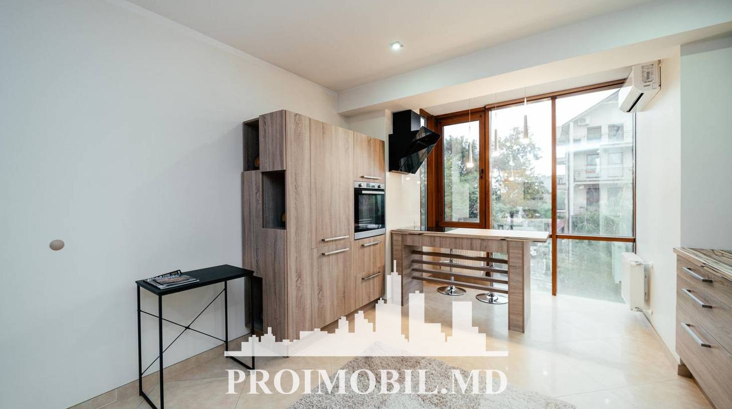 https://images.proimobil.md/DoVSl1PSwu3hAqwDXp8IYgcNU40IfxRaXp76JeCHMaA/watermark:0.75:so:0:30:0.39/resize:fill:1460:816:1/gravity:ce/bG9jYWw6Ly8vZXN0YXRlL2xyL2JjM2VlM2Y5LTE1OWEtNGQwMC1iMDIyLTRkNjcxY2VhY2M0My5qcGVn