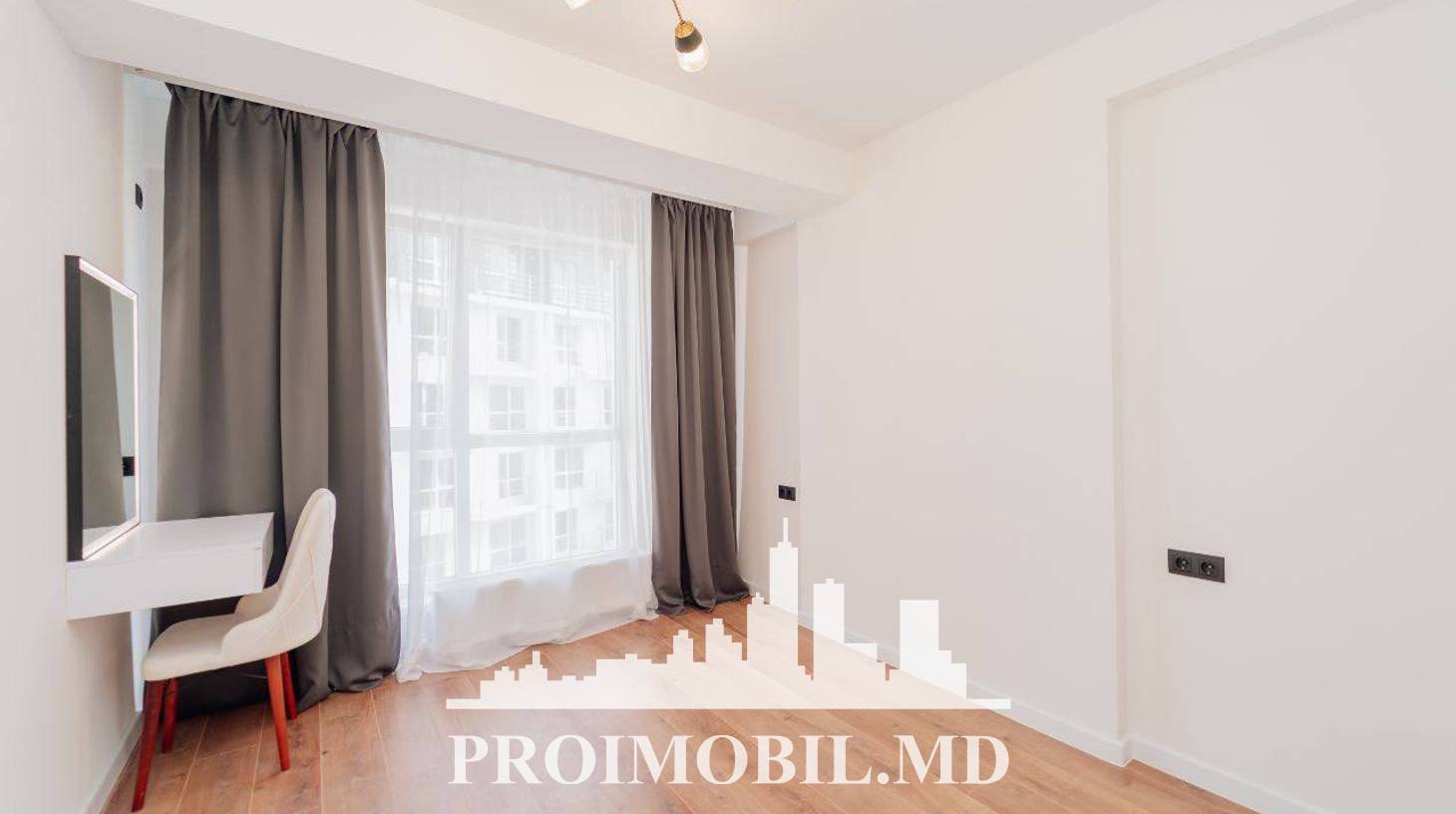 https://images.proimobil.md/DqJLaywfjWIx4bVSWTrl-byQW2rzav6EOytrqMe1JIc/watermark:0.75:so:0:30:0.39/resize:fill:1460:816:1/gravity:ce/bG9jYWw6Ly8vZXN0YXRlL2xyLzBjZWMwNTcwLTFkNGQtNGU3YS05MjA1LTQ1ZmZjN2RiYjQ5Ny5qcGVn