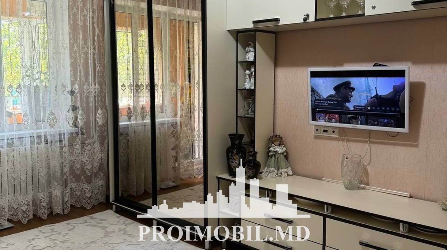 https://images.proimobil.md/Dsu_O9i5bLuIU03biGAugFkH8F3aWn-r70sYPkCSrxg/watermark:0.75:so:0:30:0.39/resize:fill:1460:816:1/gravity:ce/bG9jYWw6Ly8vZXN0YXRlL2xyL2JjZWZmMGEyLTVhZjAtNDEyOC04MDNjLWYxYmRjMDk5YWNiZi5qcGVn