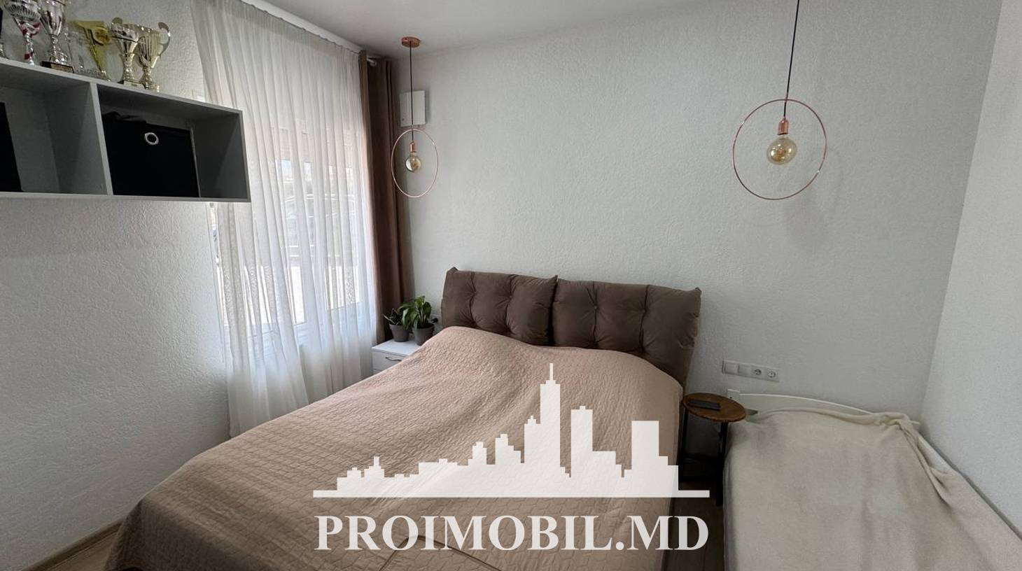 https://images.proimobil.md/E-9fq-dzcrF8efB9OBQD9665FxvU9LFPKiuUfwSqyj4/watermark:0.75:so:0:30:0.39/resize:fill:1460:816:1/gravity:ce/bG9jYWw6Ly8vZXN0YXRlL2xyL2ExZmE4N2NlLTk1NWMtNGZjNC05YWVlLTlhNjE3NGIxZTBhYi5qcGVn