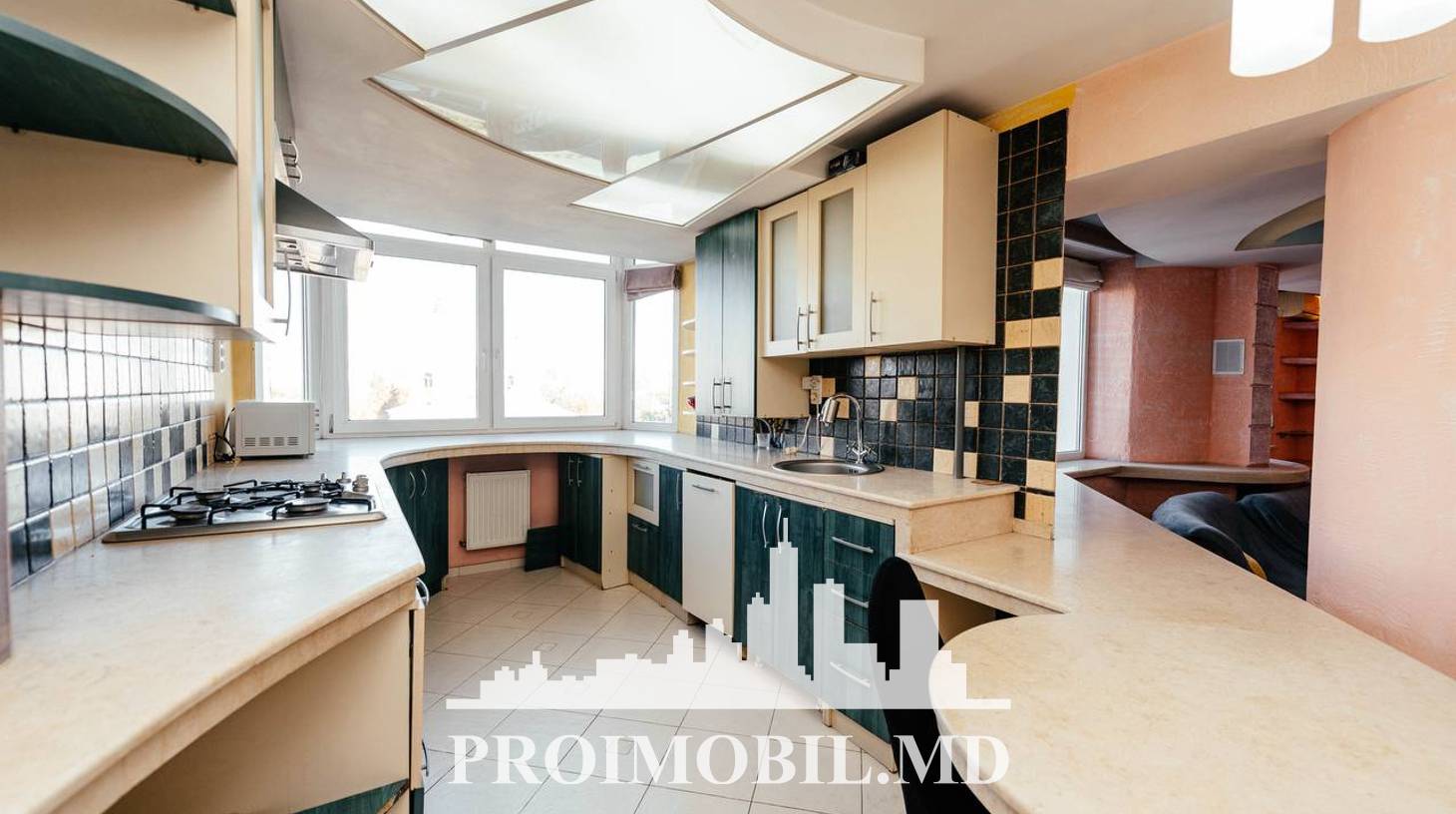https://images.proimobil.md/E1KZ-paIT3c2vD4UggwDikImD20CdjE5Wn57sGNlcUw/watermark:0.75:so:0:30:0.39/resize:fill:1460:816:1/gravity:ce/bG9jYWw6Ly8vZXN0YXRlL2xyL2RmNTk2ZGZlLWNmNDItNDYzNi04ZTc1LWZkMjk4YTM5ZTRlOS5qcGVn
