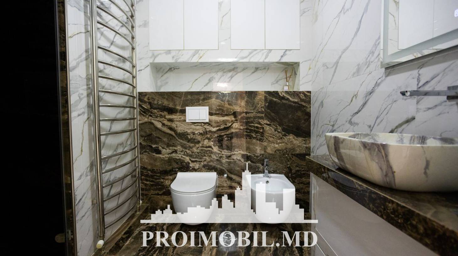 https://images.proimobil.md/E1YmWX8KgcNBY8P7y2uR6fOaAkAdEdwN2cu3BrWUxK4/watermark:0.75:so:0:30:0.39/resize:fill:1460:816:1/gravity:ce/bG9jYWw6Ly8vZXN0YXRlL2xyLzc2ZmI2NzQ1LWFlNTAtNGFmNy05NDYwLWUyYjNkOTkxOTRlMy5qcGVn