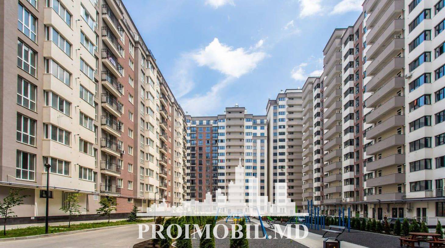 https://images.proimobil.md/E1vljiEeyh9IOjY_ANFuehUfrO-ROoF_OrQihtU062U/watermark:0.75:so:0:30:0.39/resize:fill:1460:816:1/gravity:ce/bG9jYWw6Ly8vZXN0YXRlL2xyL2QzOTNmNDdhLTcyZTMtNGZmYy1hMGVmLTQ5MDdkNmY5OGFkNi5qcGVn