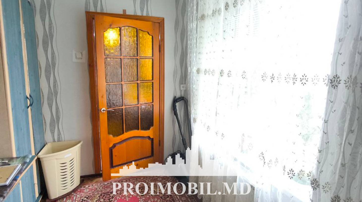 https://images.proimobil.md/E2AY66yi2hfO9PYThcQatnGnGtR9j4V8UR_v7gvBEMs/watermark:0.75:so:0:30:0.39/resize:fill:1460:816:1/gravity:ce/bG9jYWw6Ly8vZXN0YXRlL2xyL2E3YTExMGRkLTI5NjAtNDEwYy1hMTY0LTdmZGU4YzRhY2NkNC5qcGVn