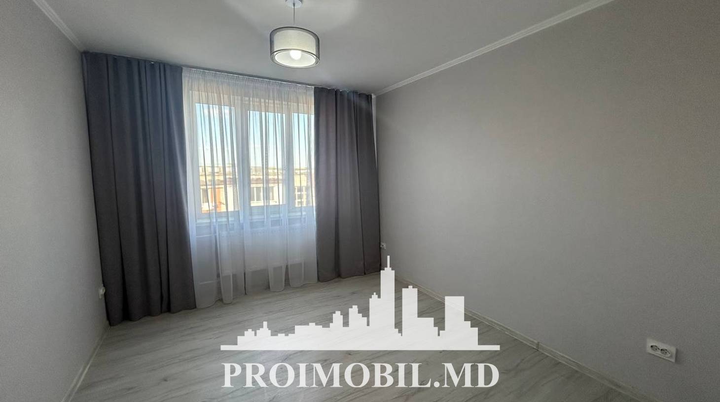 https://images.proimobil.md/E3MwgZx8mcMP2uY0WJ35FURJvmMdrlSM5fkbf5LRJU0/watermark:0.75:so:0:30:0.39/resize:fill:1460:816:1/gravity:ce/bG9jYWw6Ly8vZXN0YXRlL2xyL2Y4OWFlYzY4LTI4MTctNGZkOC1iYjVjLWNhMjg5NjViMWJhYi5qcGVn