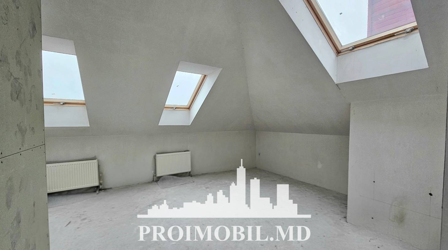 https://images.proimobil.md/E3Qg-XvCxc3s79jVCbdsGA9Pxayjf8JAZitDigz3I8Y/watermark:0.75:so:0:30:0.39/resize:fill:1460:816:1/gravity:ce/bG9jYWw6Ly8vZXN0YXRlL2xyLzJlNWQ2ZTNkLWJiOWUtNGJhNi05ZDJlLWY3NWFkZjY1MjI1My5qcGVn