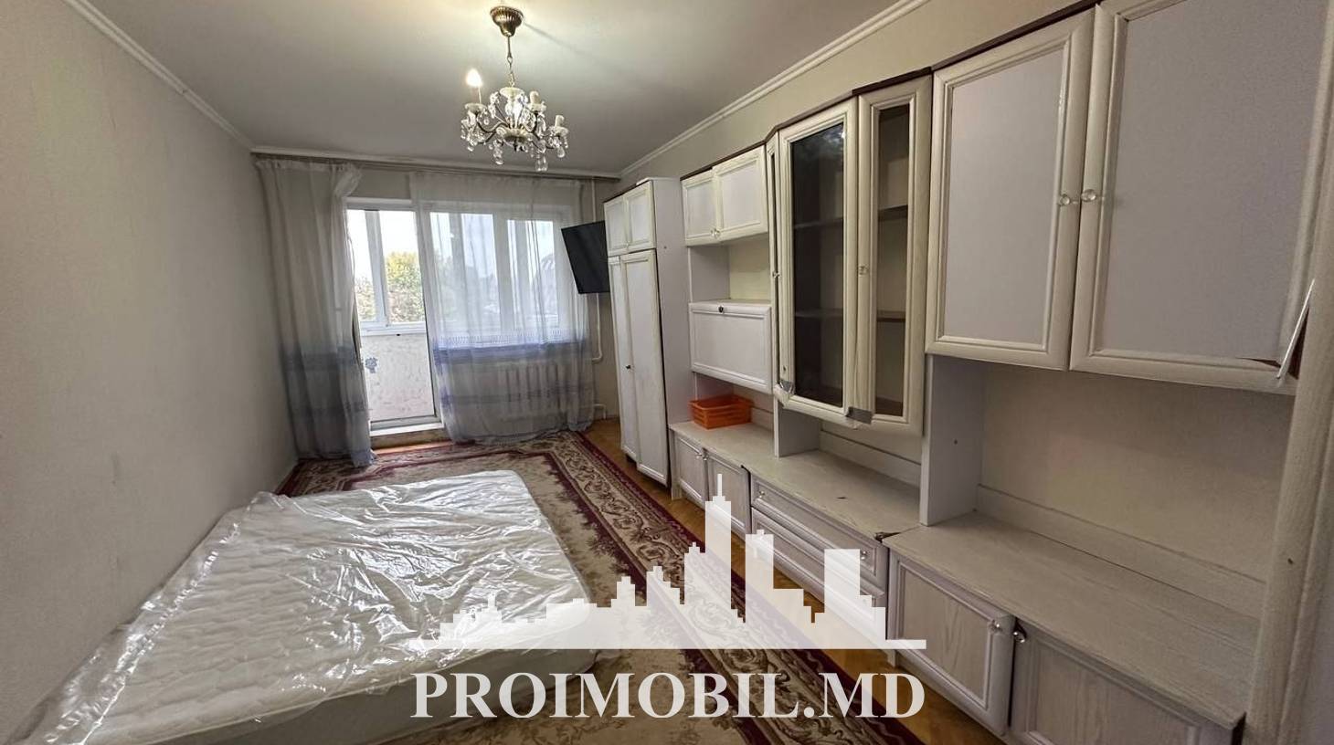 https://images.proimobil.md/E4mPfVgosQqSzZZ6_QfkKPOTwsDlZvGxhT7Z6HbGGzk/watermark:0.75:so:0:30:0.39/resize:fill:1460:816:1/gravity:ce/bG9jYWw6Ly8vZXN0YXRlL2xyL2RiYjY1MzJmLWJhOGUtNGRjMC1iZDMzLWEwOTgyNWY2ZDJkOS5qcGVn