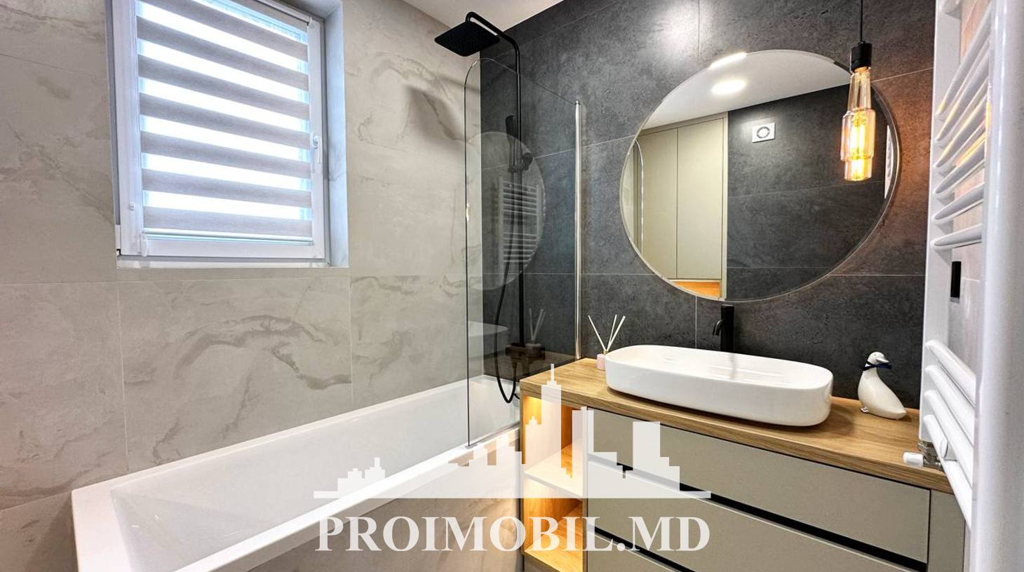 https://images.proimobil.md/E5yo85CPnJVQ3dJUC6k5UBPVXy0c3WMUSEBMCPS5Z_c/watermark:0.75:so:0:30:0.39/resize:fill:1460:816:1/gravity:ce/bG9jYWw6Ly8vZXN0YXRlL2xyLzQwMmUyMGRkLTcyODgtNDNhYy05MjQ2LTk3N2IyYTcxZTFmZC5qcGVn