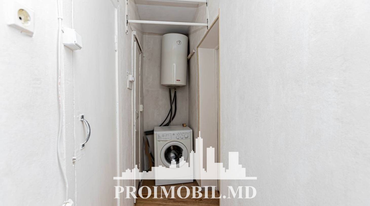 https://images.proimobil.md/EDmoF7H5qgNE_9z3TwlCaUi53nnpdDZJaAa4HGWzBtQ/watermark:0.75:so:0:30:0.39/resize:fill:1460:816:1/gravity:ce/bG9jYWw6Ly8vZXN0YXRlL2xyL2RhNmFjOGJmLWJiMDItNGE5NC04OTMyLTI3OTc3YmEwMGQzNi5qcGVn