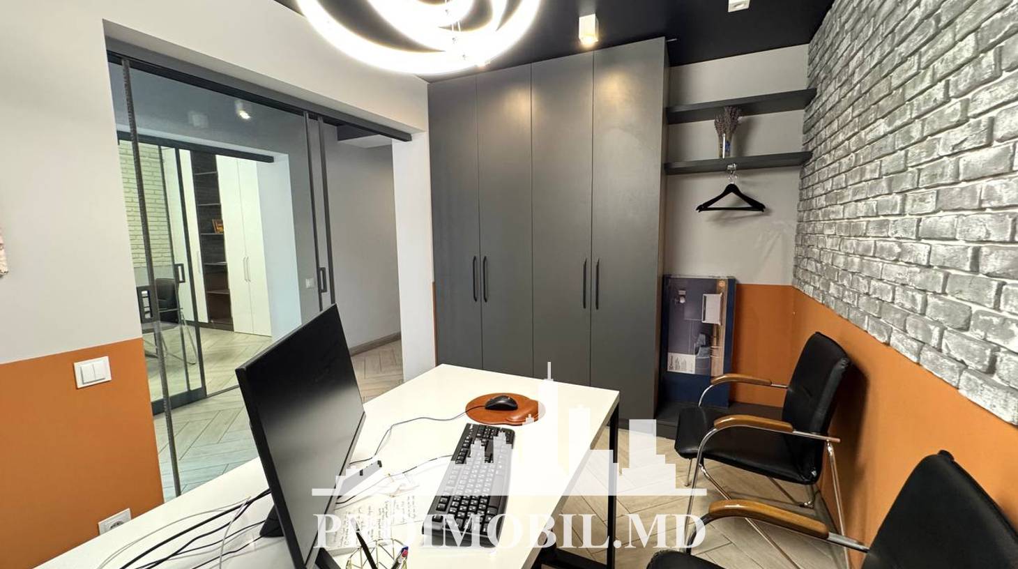 https://images.proimobil.md/EEoSUIOdK7MtuWMQI1_wzgQzl5IHewA6QfTT2qFnZvw/watermark:0.75:so:0:30:0.39/resize:fill:1460:816:1/gravity:ce/bG9jYWw6Ly8vZXN0YXRlL2xyLzA4MWFmZDI3LTE1OWQtNDhmYy05OWMzLTZjYzAxOTI3M2YwYi5qcGVn