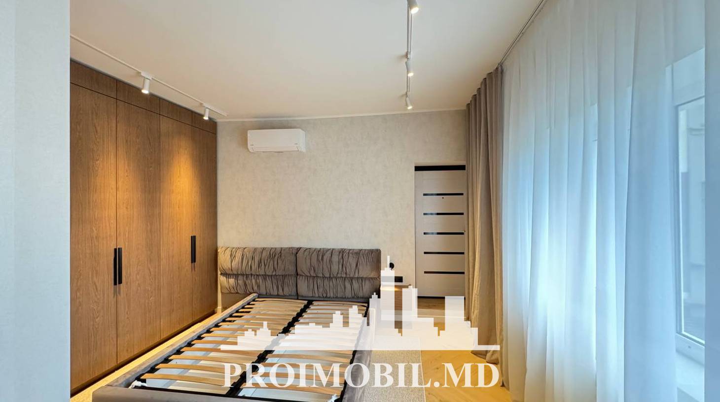 https://images.proimobil.md/EFIfQxyCP50f_GbCqeEv078LBkCfMJ07ZxR41P2veHE/watermark:0.75:so:0:30:0.39/resize:fill:1460:816:1/gravity:ce/bG9jYWw6Ly8vZXN0YXRlL2xyL2U5ZjYwMTU3LWU3ZDEtNDllNC1iMTE4LWRjZDMyODYxZmZmMS5qcGVn
