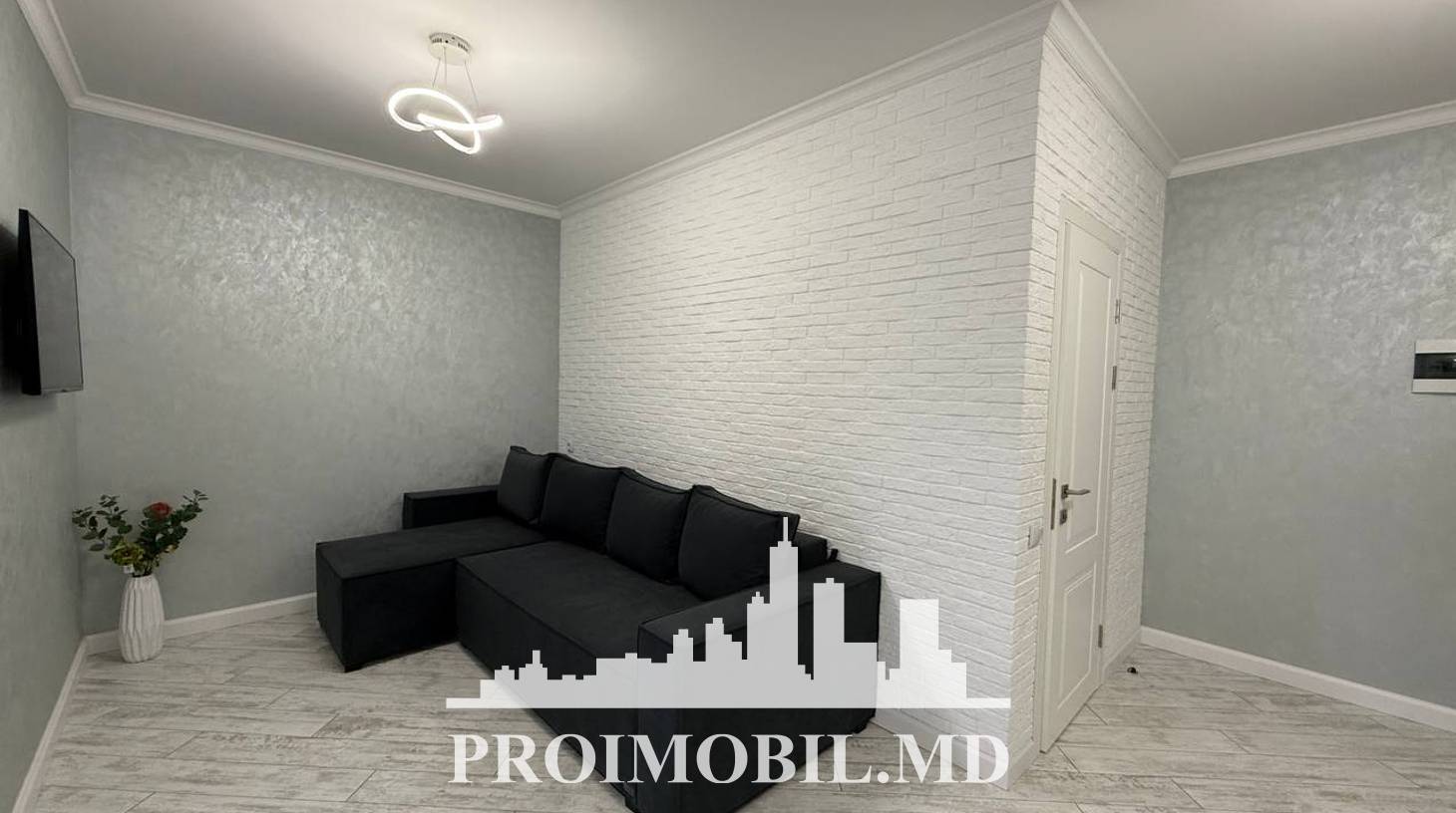 https://images.proimobil.md/EHcT1fdCjB4is5ihgVOVLZY5kuo_7TIsAS7atdd_R18/watermark:0.75:so:0:30:0.39/resize:fill:1460:816:1/gravity:ce/bG9jYWw6Ly8vZXN0YXRlL2xyLzFhNTFkMzRmLTI2NTYtNDI0Zi1iYTI2LWI4NjM3ZTBiNDg1NC5qcGVn