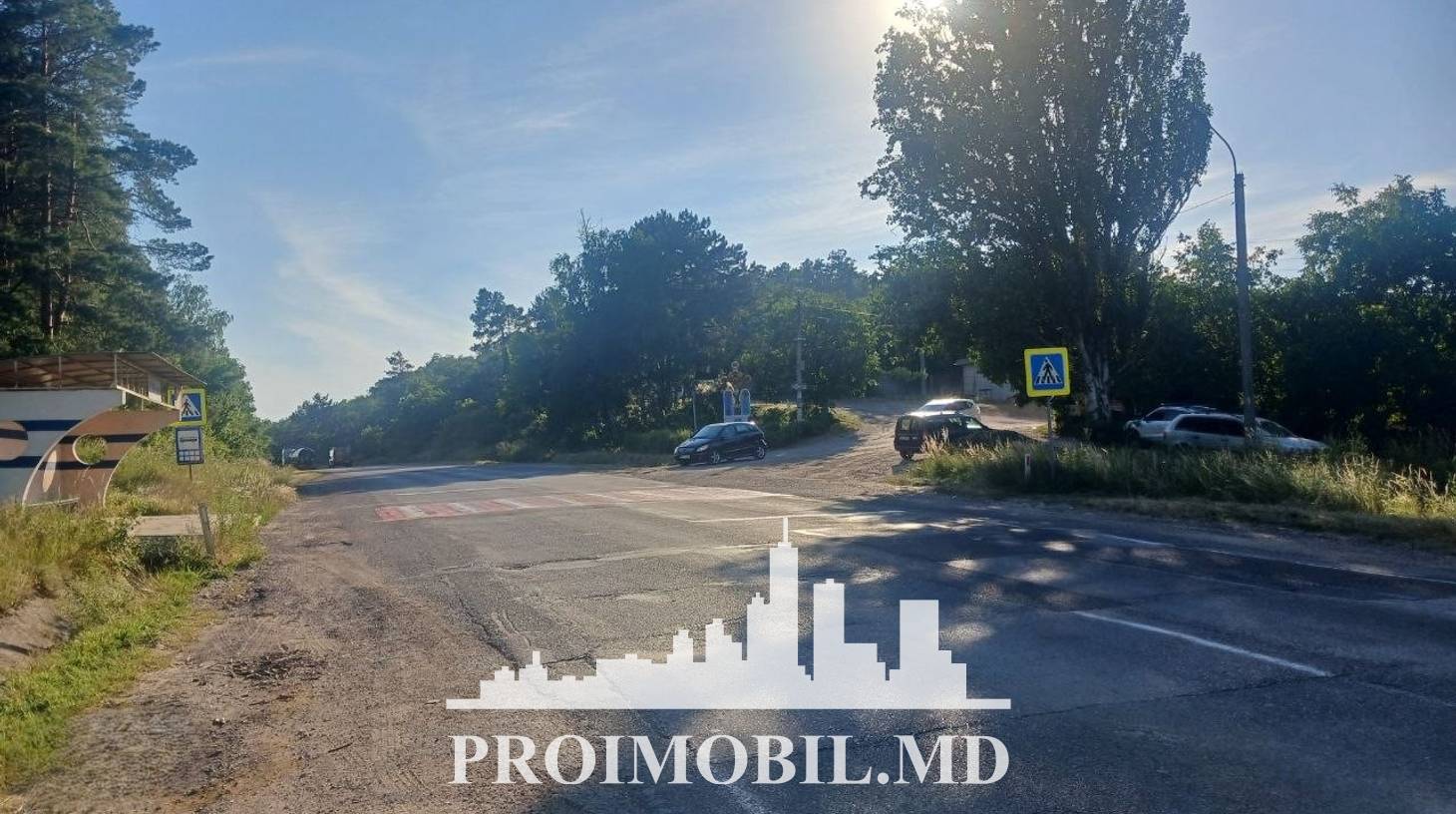 https://images.proimobil.md/EHtbWSBTM4ONLgp1C2rPJ-YmJ-yePnUkgXZljyEqry4/watermark:0.75:so:0:30:0.39/resize:fill:1460:816:1/gravity:ce/bG9jYWw6Ly8vZXN0YXRlL2xyLzA5NTE2MDU1LWI5OWMtNDVmMi04YWU5LThjMTYyMzU4OTBkNy5qcGVn