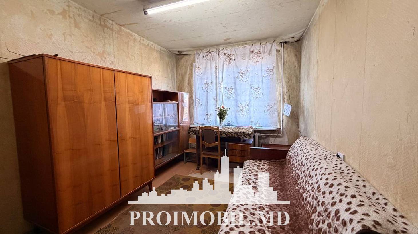 https://images.proimobil.md/EJVNFO1fGi6SYTHUH5fJQlDOVGlwk__Zp5K6iwvSF-Y/watermark:0.75:so:0:30:0.39/resize:fill:1460:816:1/gravity:ce/bG9jYWw6Ly8vZXN0YXRlL2xyLzNmYzZlNzMzLWIwOGYtNDZkZC05ZmQzLTYxN2U3MThhMzJjZi5qcGVn