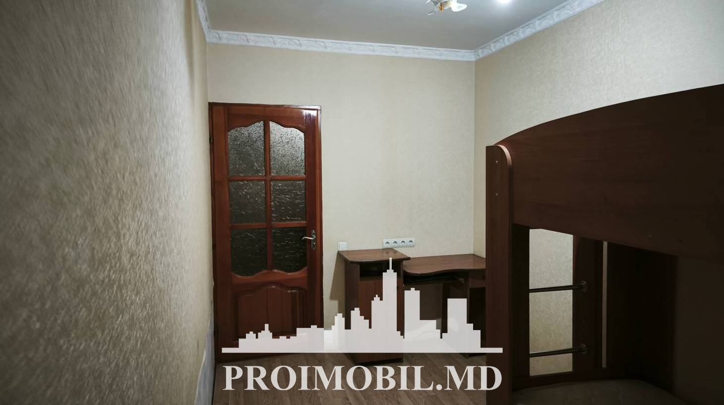 https://images.proimobil.md/EMlB7fnQA-6sY4sJBQHTlrNEfZ18GQYFierU7z13IUc/watermark:0.75:so:0:30:0.39/resize:fill:1460:816:1/gravity:ce/bG9jYWw6Ly8vZXN0YXRlL2xyLzEyYzBkZWViLWM1MDAtNDM1OS04NTUwLTViMzI5ZmI2ZmU0Ny5qcGVn