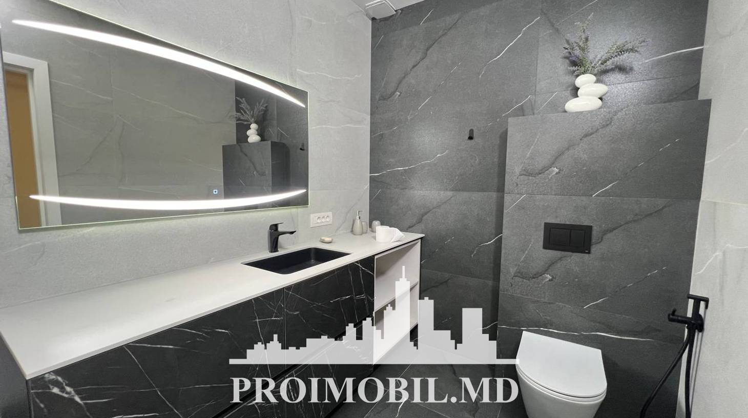 https://images.proimobil.md/ESapyim1d8F94nRnL5BDZwVAkocvyLQ-oWHpmuhajy4/watermark:0.75:so:0:30:0.39/resize:fill:1460:816:1/gravity:ce/bG9jYWw6Ly8vZXN0YXRlL2xyLzBkN2RiMjI2LTAzNGUtNDY5Mi1iMTdhLTZhNzhkZmVjYWEyMi5qcGVn