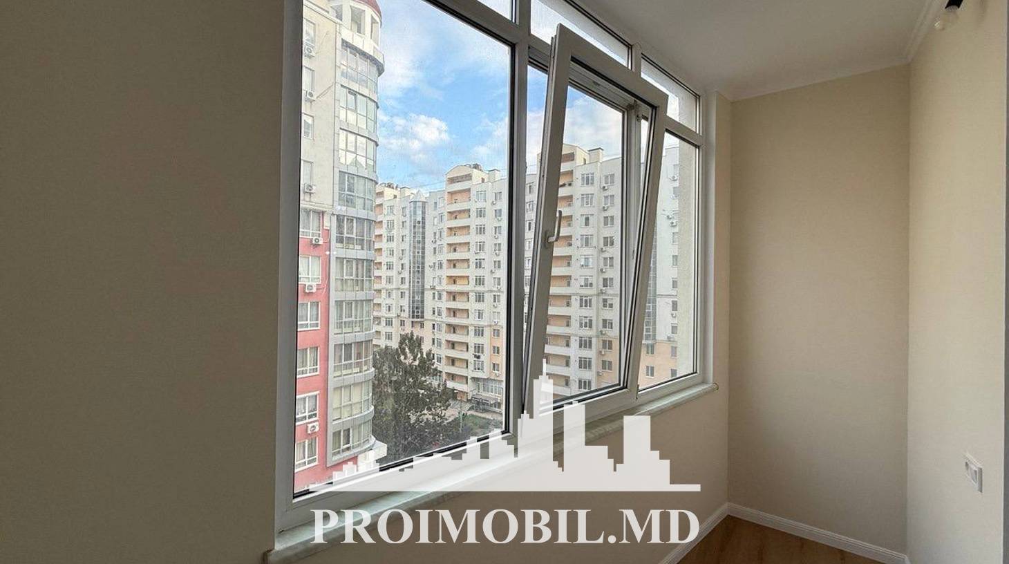 https://images.proimobil.md/ETOhj1oOHnf-3qNmMvm7E-Jub1ddbZC8jbR-GO6E80Q/watermark:0.75:so:0:30:0.39/resize:fill:1460:816:1/gravity:ce/bG9jYWw6Ly8vZXN0YXRlL2xyLzM0Y2M3Zjk1LTUyY2YtNDgxZi1iYWVkLTEwZTEyY2NlNmM2ZC5qcGVn