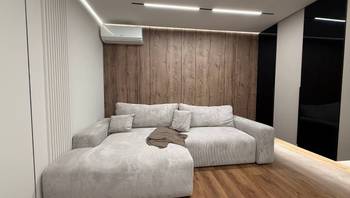 https://images.proimobil.md/EVDn2LaDNXKIWtDiMmevahgkH7dz-9rmiJXb6DDUlGM/resize:fill:350:198:1/gravity:ce/bG9jYWw6Ly8vZXN0YXRlL2xyLzZiOWRmNmZjLTBmZjYtNDdmMC04ZjNjLWYzZmVkNDNkODk4MC5qcGVn