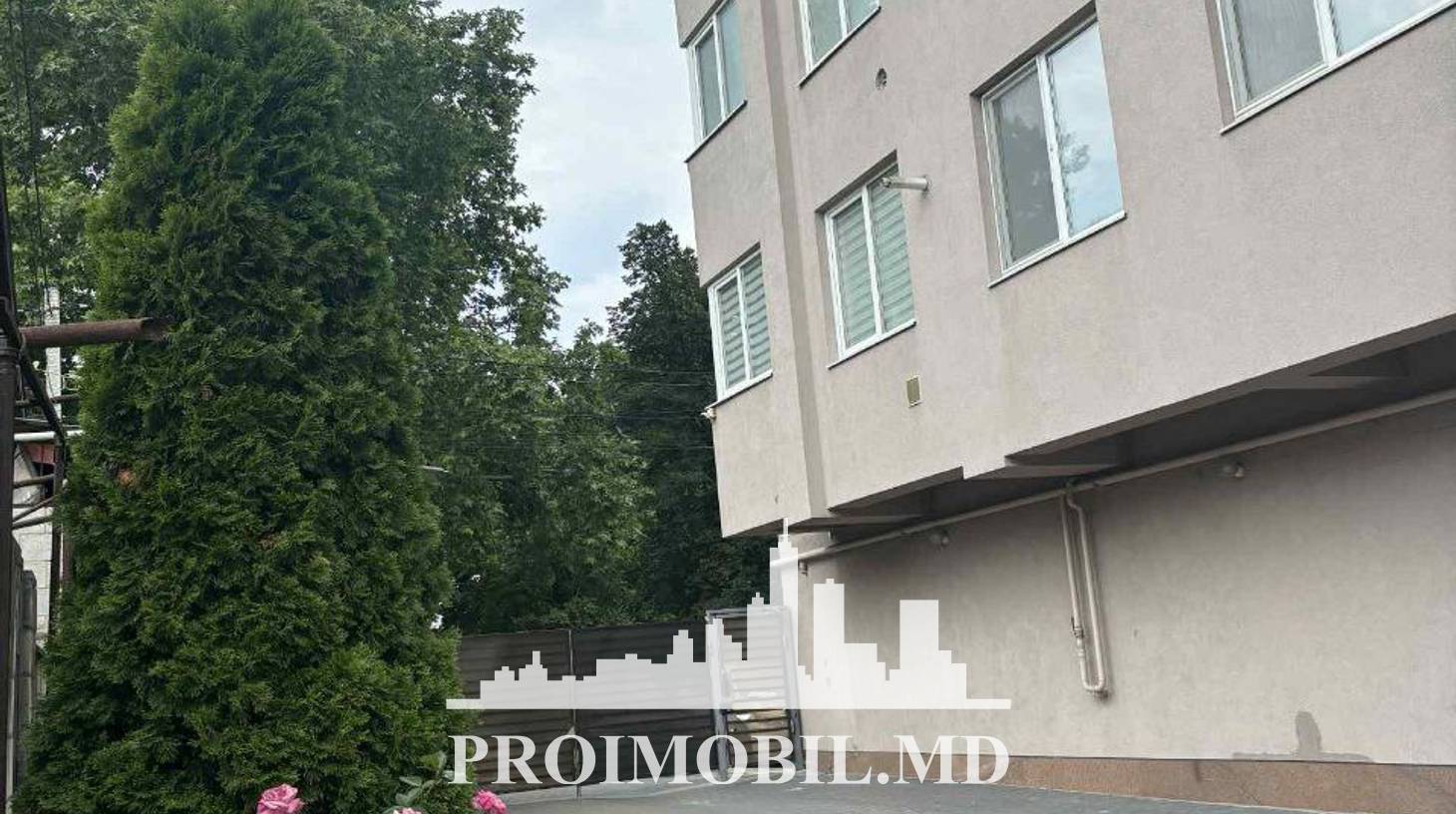 https://images.proimobil.md/EVkWuLZJ34vLEgLTMgKQI7GmO9euR2QgziTQrLgLplY/watermark:0.75:so:0:30:0.39/resize:fill:1460:816:1/gravity:ce/bG9jYWw6Ly8vZXN0YXRlL2xyLzNkMjE0NjlkLWZlN2YtNDhiNS1iMTQ1LWIyNWYyMjE2MThjZC5qcGVn