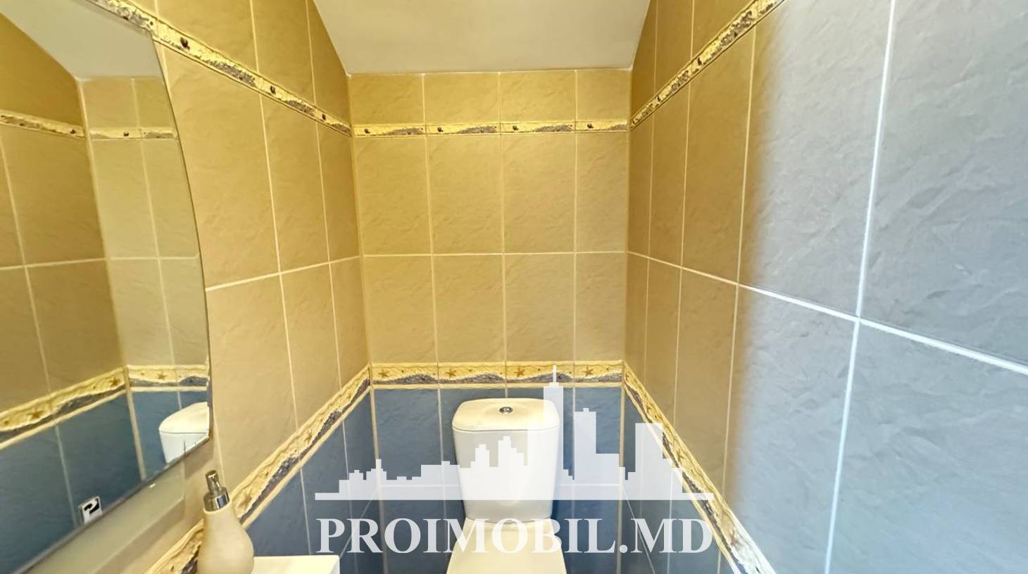 https://images.proimobil.md/EZ7H7UJi7bc_z7V5YTMO9JrUo-q9BfyHmj14rA4jN_4/watermark:0.75:so:0:30:0.39/resize:fill:1460:816:1/gravity:ce/bG9jYWw6Ly8vZXN0YXRlL2xyLzdkYWY3OWYzLWYyOGItNDk2Mi05YTM2LWFjYzA1ZjM2Y2QwOS5qcGVn
