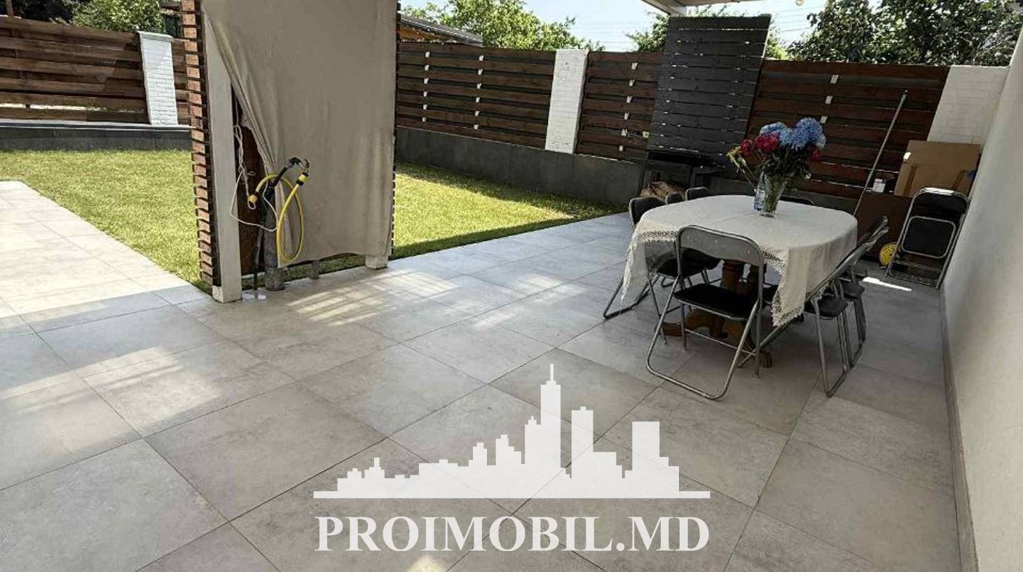 https://images.proimobil.md/E_DkokxtHeTSK12m7_XBx5XPTf9Vgxq4_aDNVQVYC28/watermark:0.75:so:0:30:0.39/resize:fill:1460:816:1/gravity:ce/bG9jYWw6Ly8vZXN0YXRlL2xyLzJhNmU0YWM2LWI3ZmQtNDAyMy04NTk5LWIyMzMzODE4M2NmMi5qcGVn